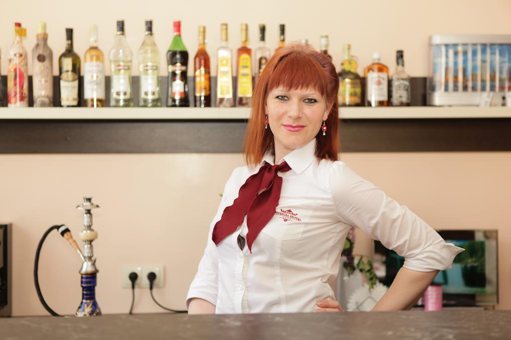 Imperial Hotel Chişinǎu Buitenkant foto