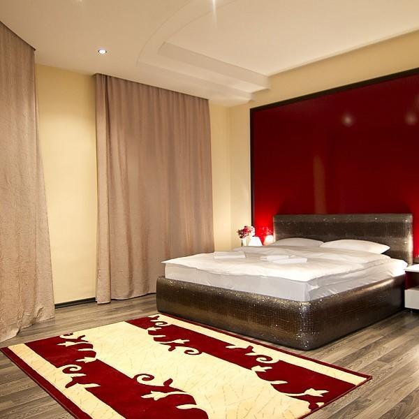 Imperial Hotel Chişinǎu Buitenkant foto