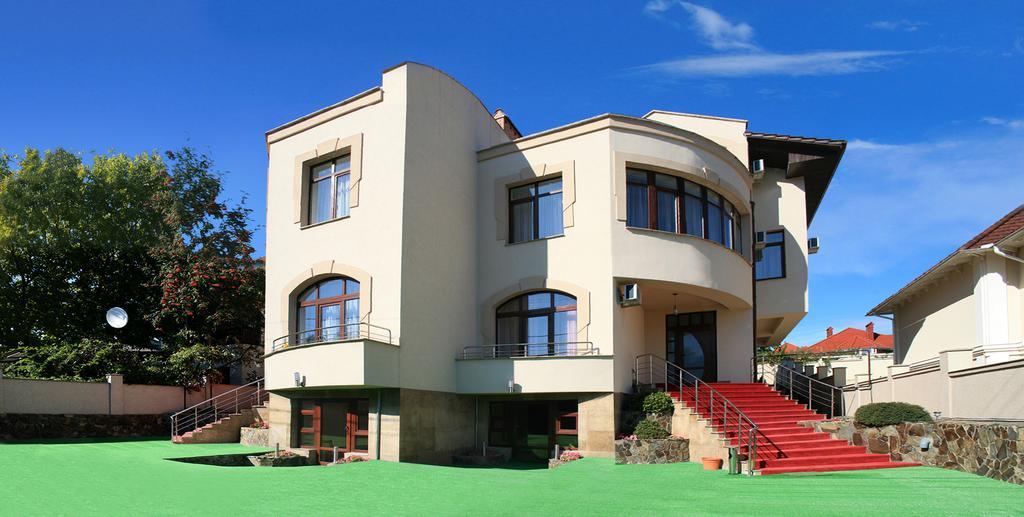 Imperial Hotel Chişinǎu Buitenkant foto