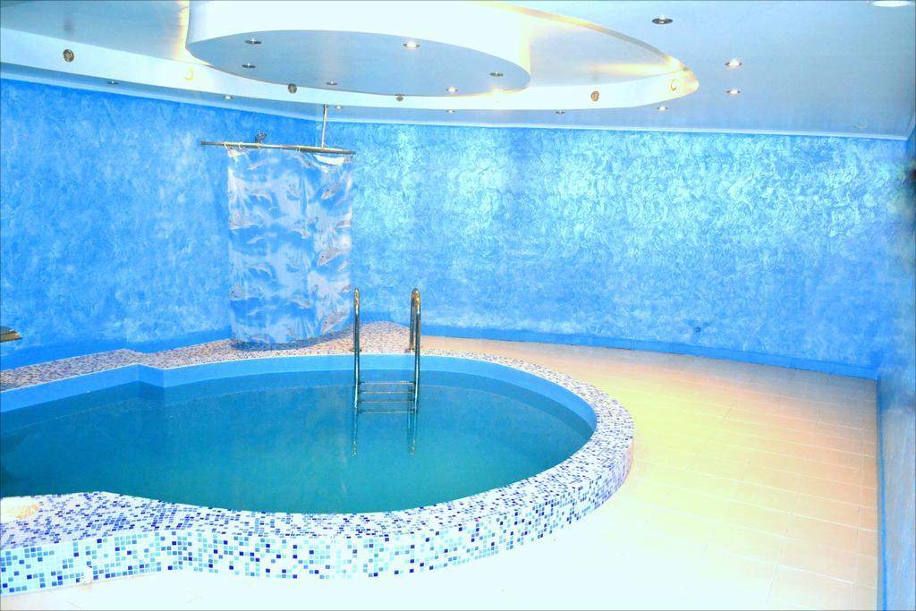 Imperial Hotel Chişinǎu Buitenkant foto